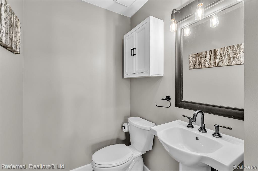 1211 CODY Circle, Saline, MI 48176 — Photo 27
