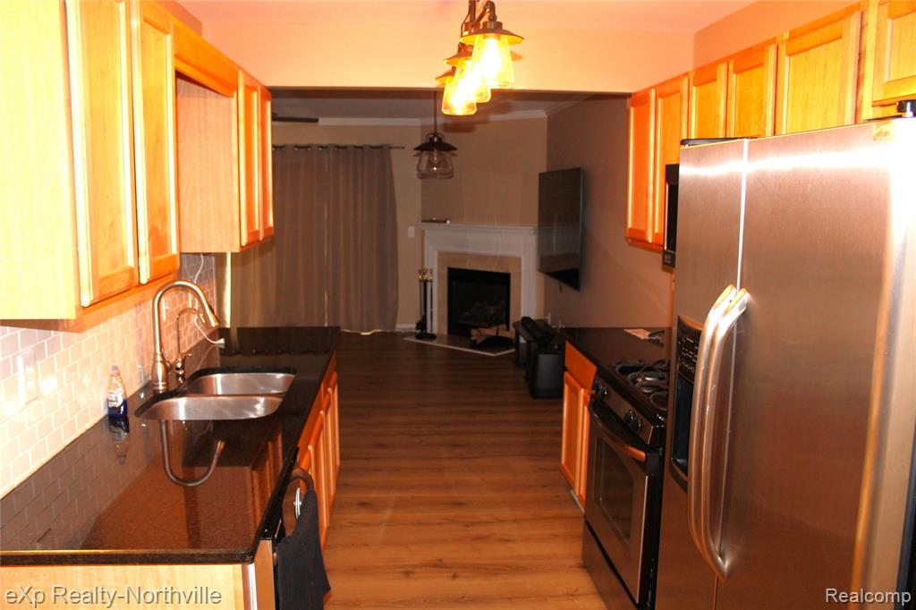 7244 Lavender Lane, 43, Waterford, MI 48327 — Photo 5