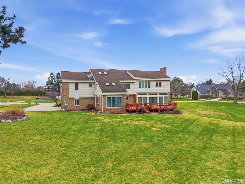 3827 Manchester Court, Bloomfield Hills, MI 48302 — Photo 46