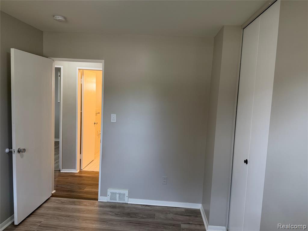 9001 Shannon Drive, Sterling Heights, MI 48314 — Photo 12