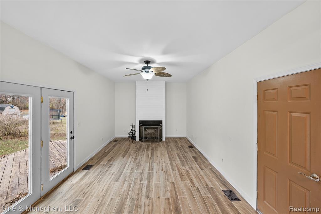 550 Hillcliff Drive, Waterford, MI 48328 — Photo 12