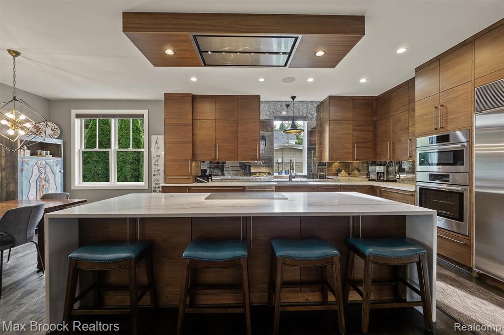 928 Montrose Avenue, Royal Oak, MI 48073 — Photo 12