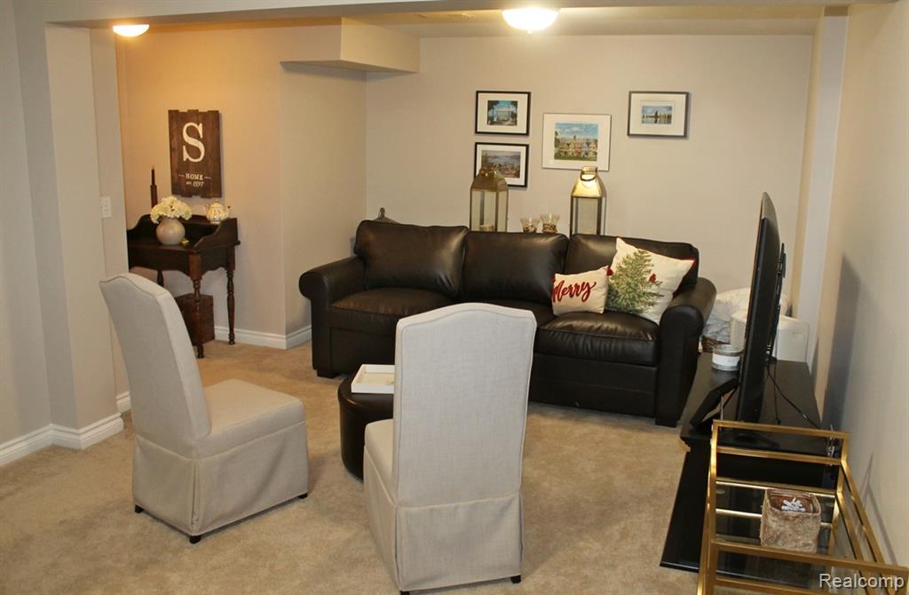 45679 N Stonewood Road, 58, Canton, MI 48187 — Photo 43