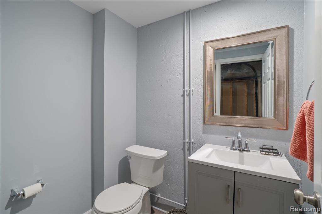 22185 Quail Run Circle, 3, South Lyon, MI 48178 — Photo 36