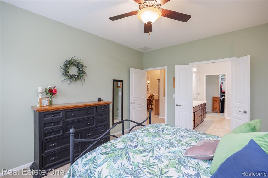 49539 Stillmeadow Court, Macomb, MI 48042 — Photo 16