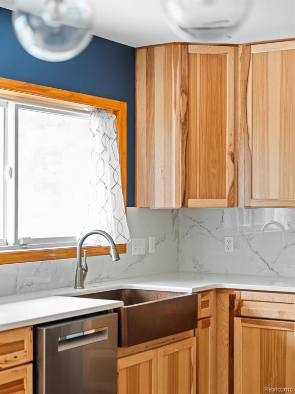 6677 Circle Drive, Harrison, MI 48625 — Photo 6