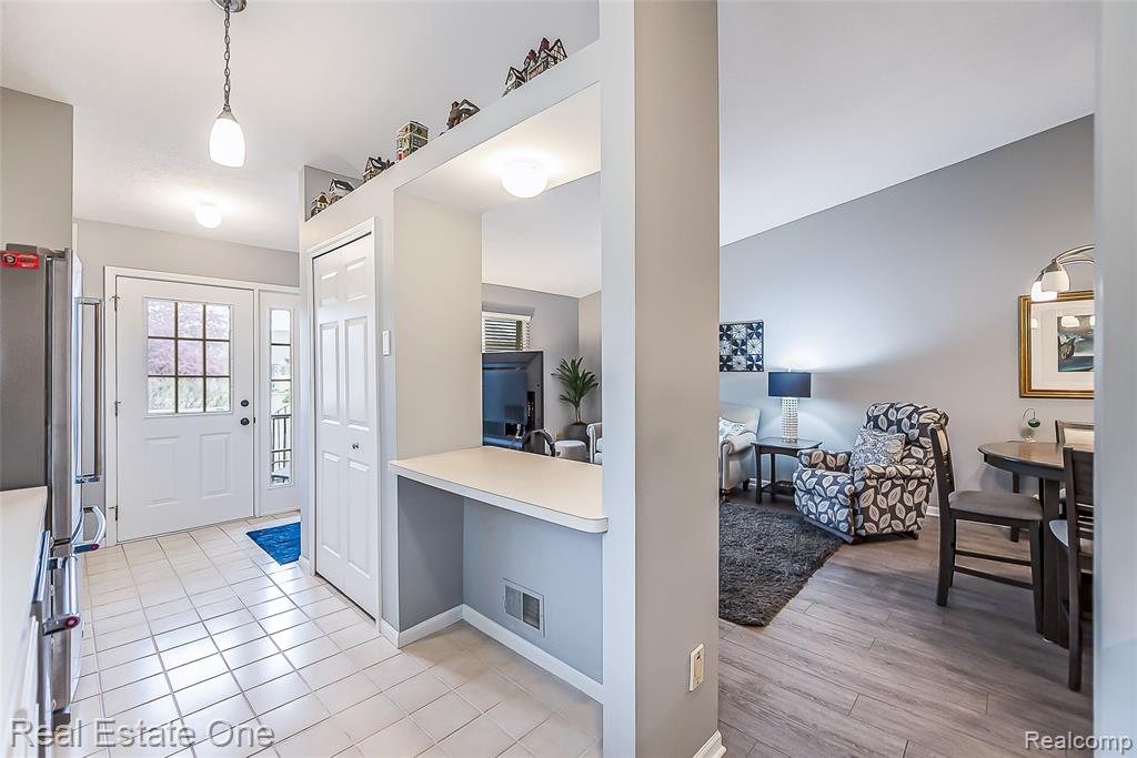 62511 Raleigh Court, 6, South Lyon, MI 48178 — Photo 9