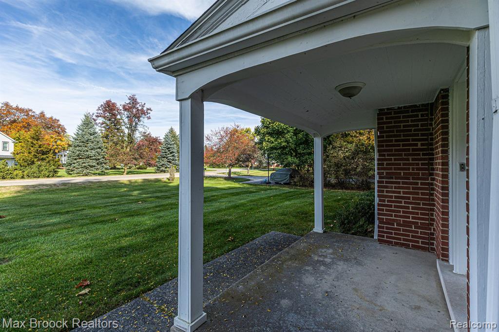 4823 WYE OAK Road, Bloomfield Hills, MI 48301 — Photo 3