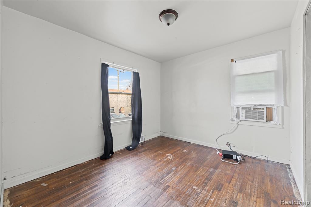 3027 Bassett Street, Detroit, MI 48217 — Photo 5