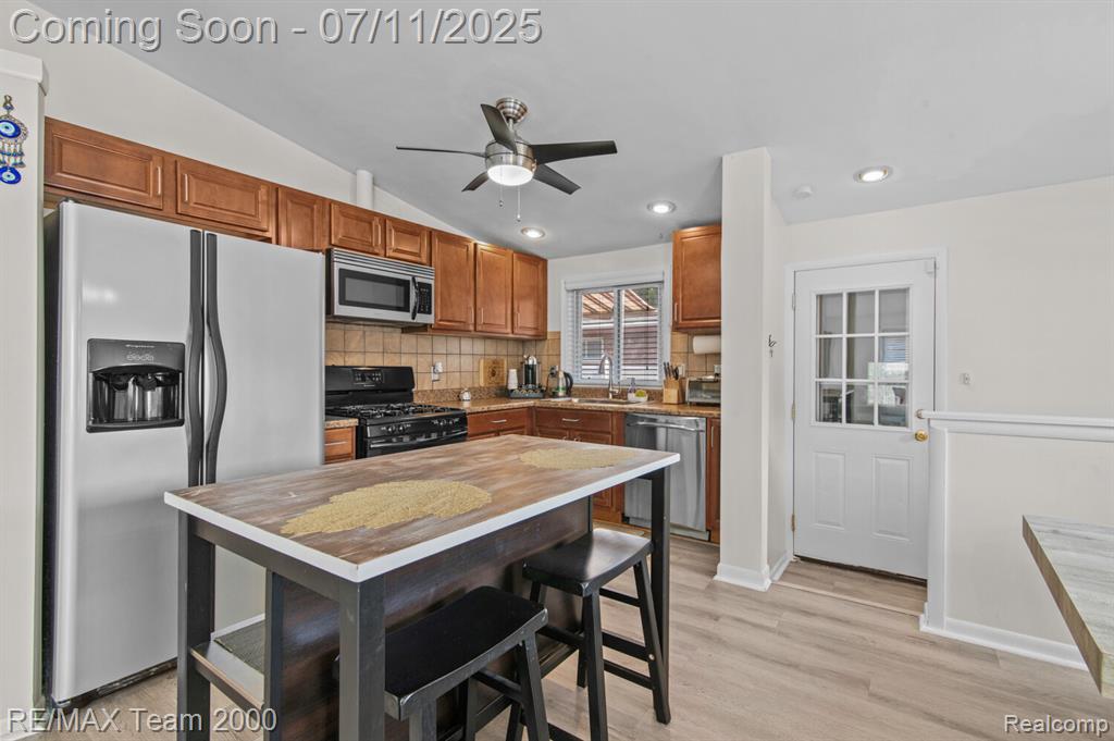 9756 Buckingham Avenue, Allen Park, MI 48101 — Photo 10