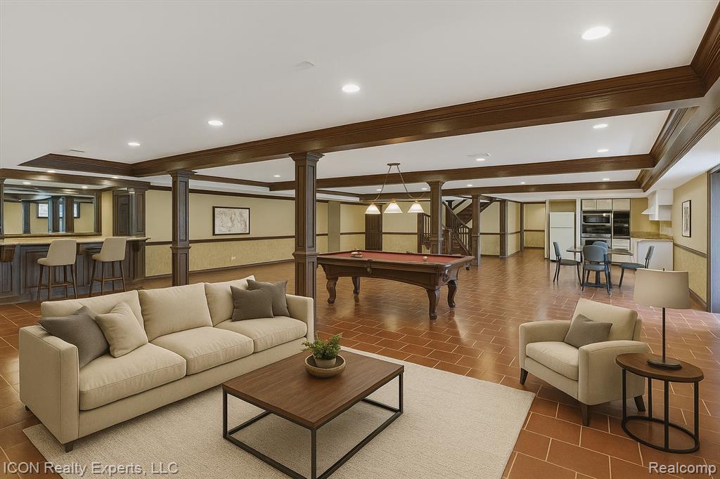 5215 DEER RUN Circle, Orchard Lake Village, MI 48323 — Photo 35