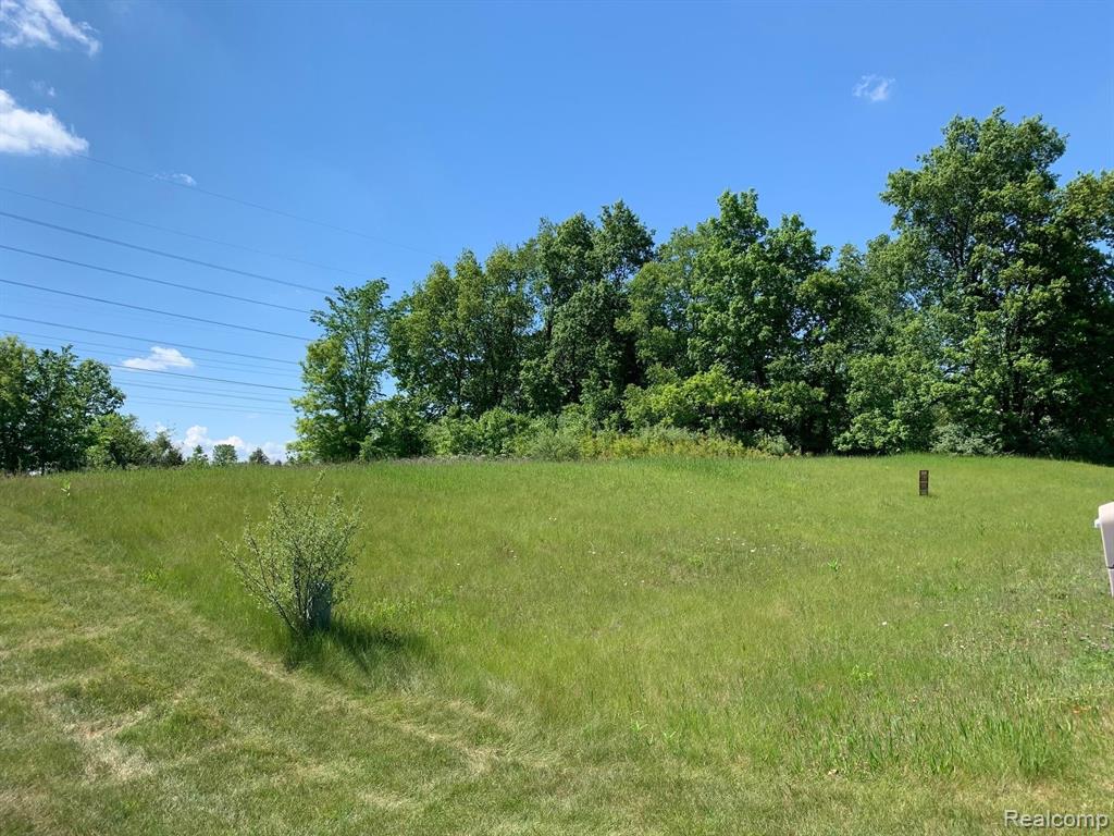 6157 HIGH VALLEY Drive, White Lake, MI 48383 — Photo 8