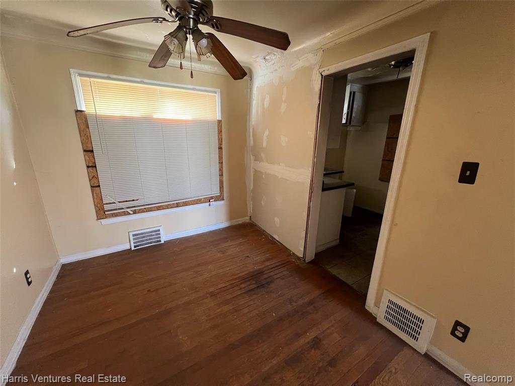 15732-34 Meyers Road, Detroit, MI 48227 — Photo 8