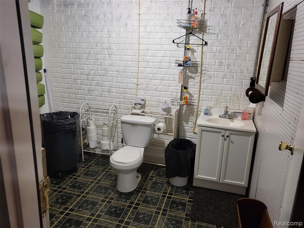 5216 Northwood Road, Grand Blanc, MI 48439 — Photo 23