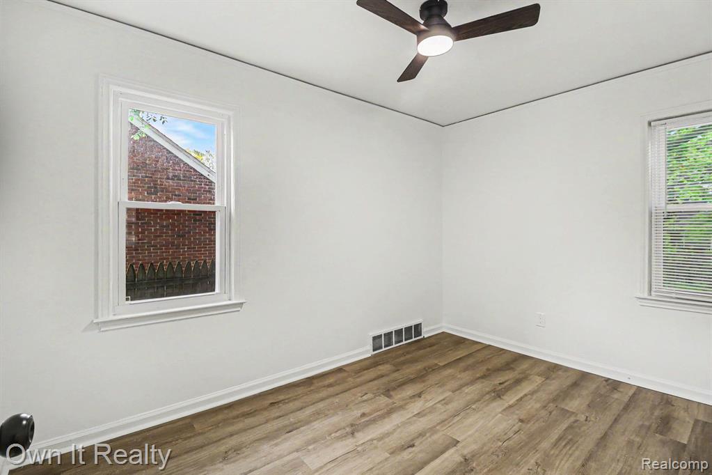 11276 Somerset Avenue, Detroit, MI 48224 — Photo 12