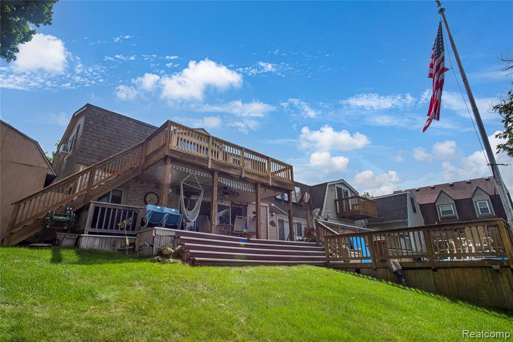 10075 Graham Drive, Clarkston, MI 48348 — Photo 9