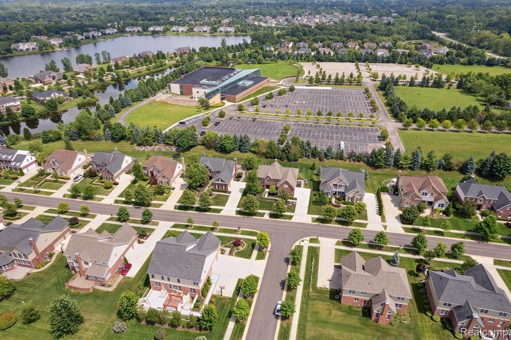50371 LANGLEY Drive, Novi, MI — Photo 45