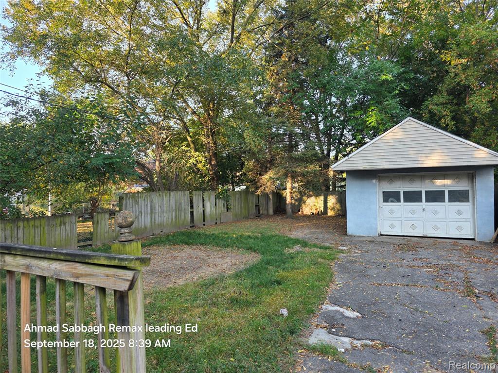 7311 Chatham, Redford, MI 48239 — Photo 2
