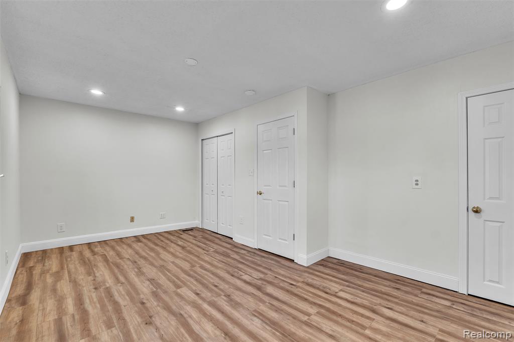8165 Leonard Drive, Holly, MI 48442 — Photo 36