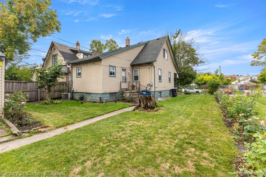1976 Cabot Street, Detroit, MI 48209 — Photo 25