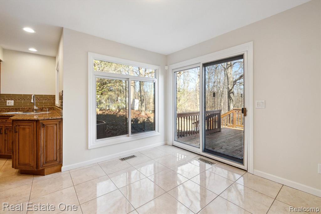 5363 HIGH COURT Way, West Bloomfield, MI 48323 — Photo 10