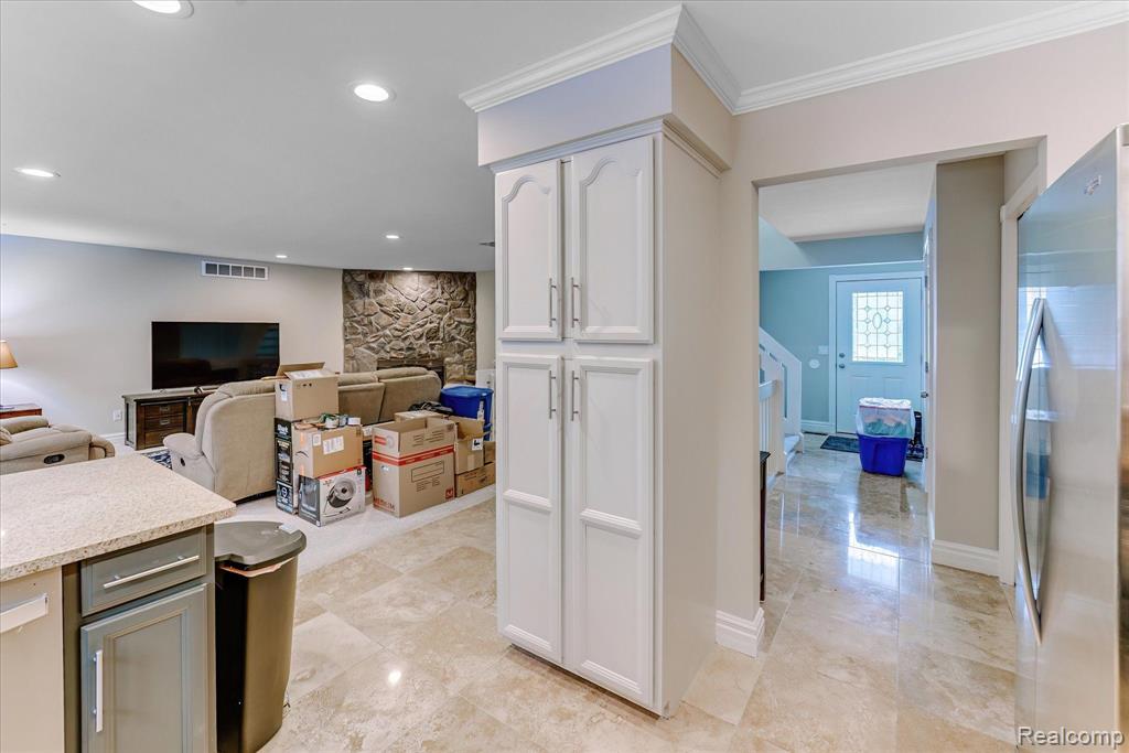 6522 SCENIC PINES, Clarkston, MI — Photo 17