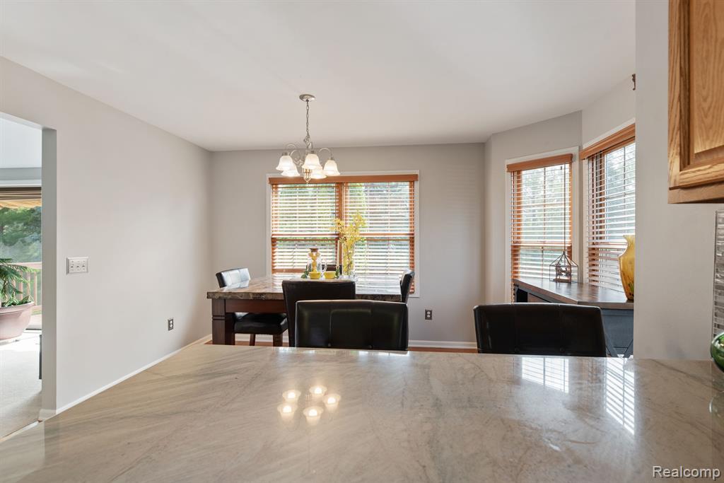 6197 MOUNTAIN LAUREL Drive, Brighton, MI 48116 — Photo 8