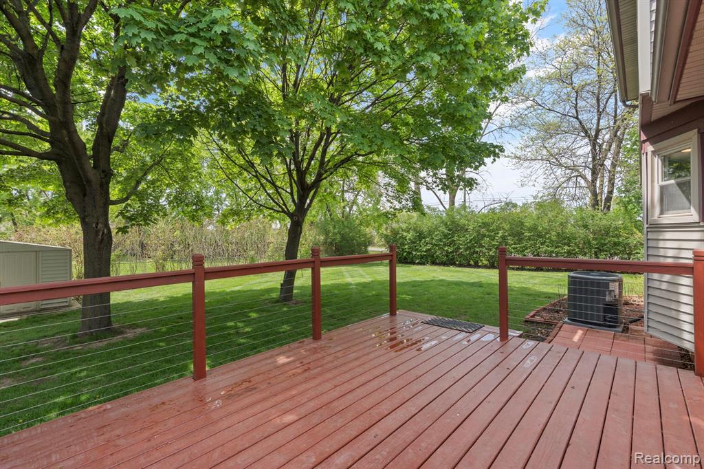 50631 NEWCASTLE Drive, Chesterfield, MI 48047 — Photo 36