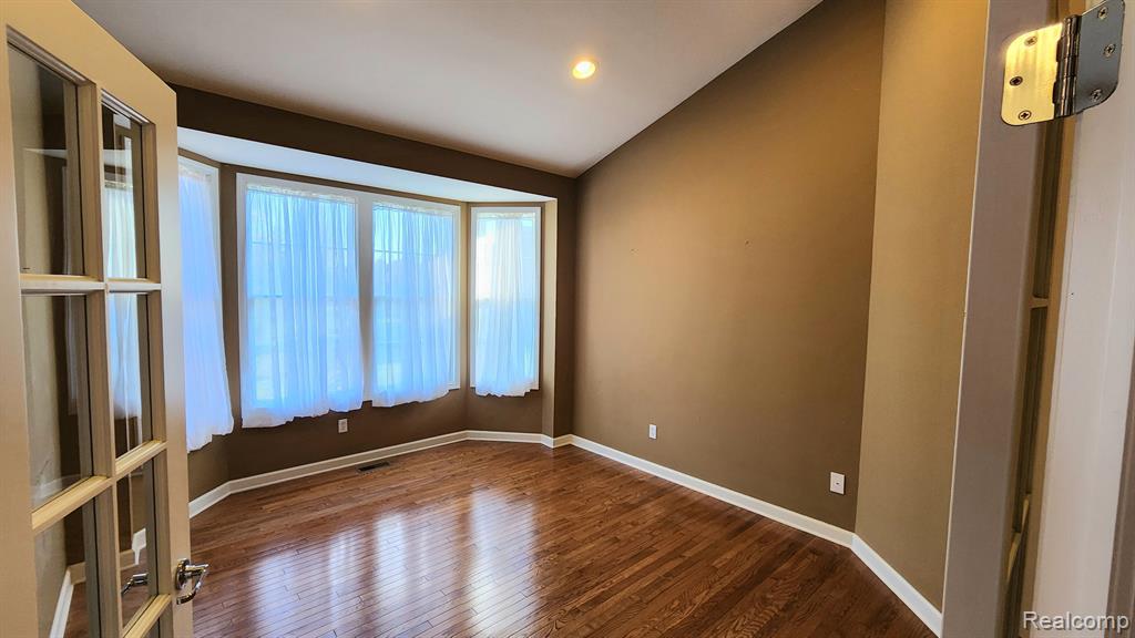 49285 FREESTONE Drive, Unit #26, Northville, MI 48168 — Photo 5