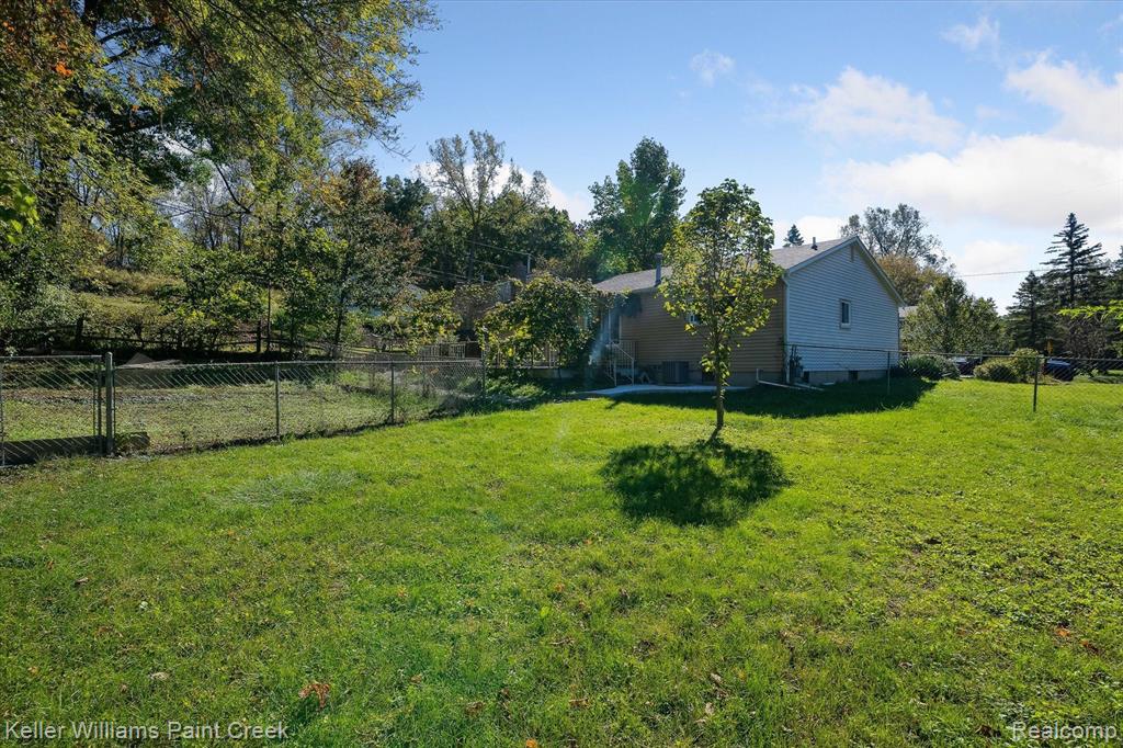 1852 MIDVALE Avenue, Ypsilanti, MI 48197 — Photo 49