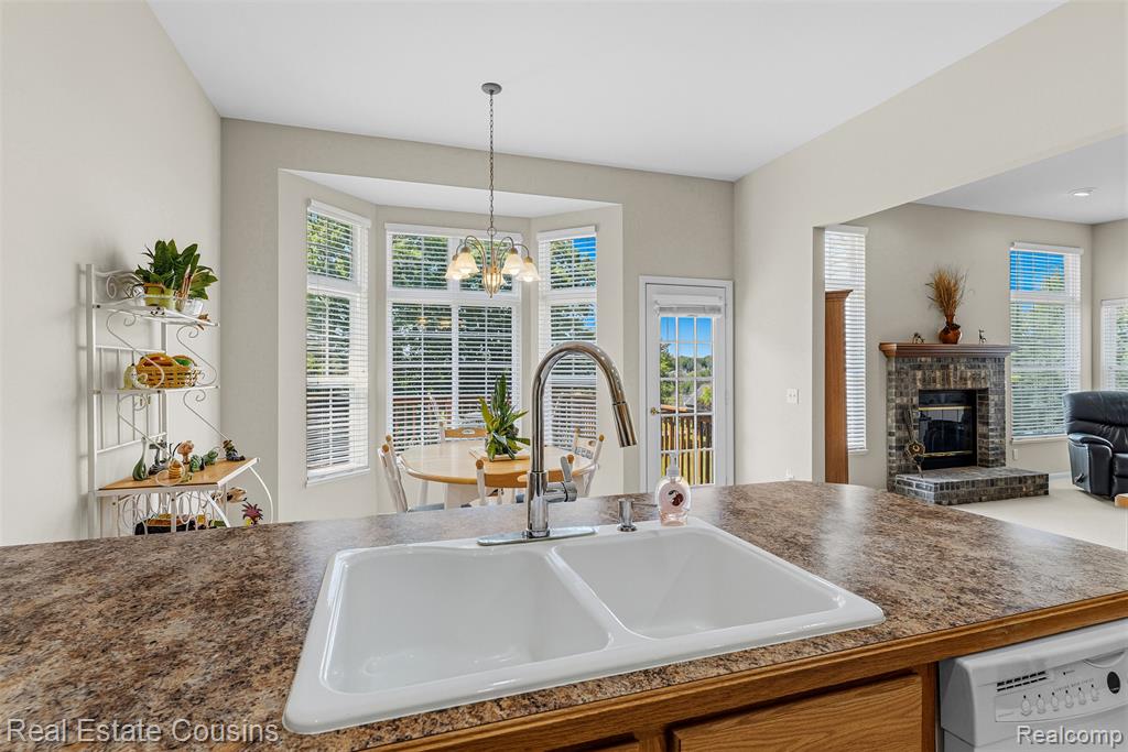4344 Oak Tree Court, Fenton, MI 48430 — Photo 10