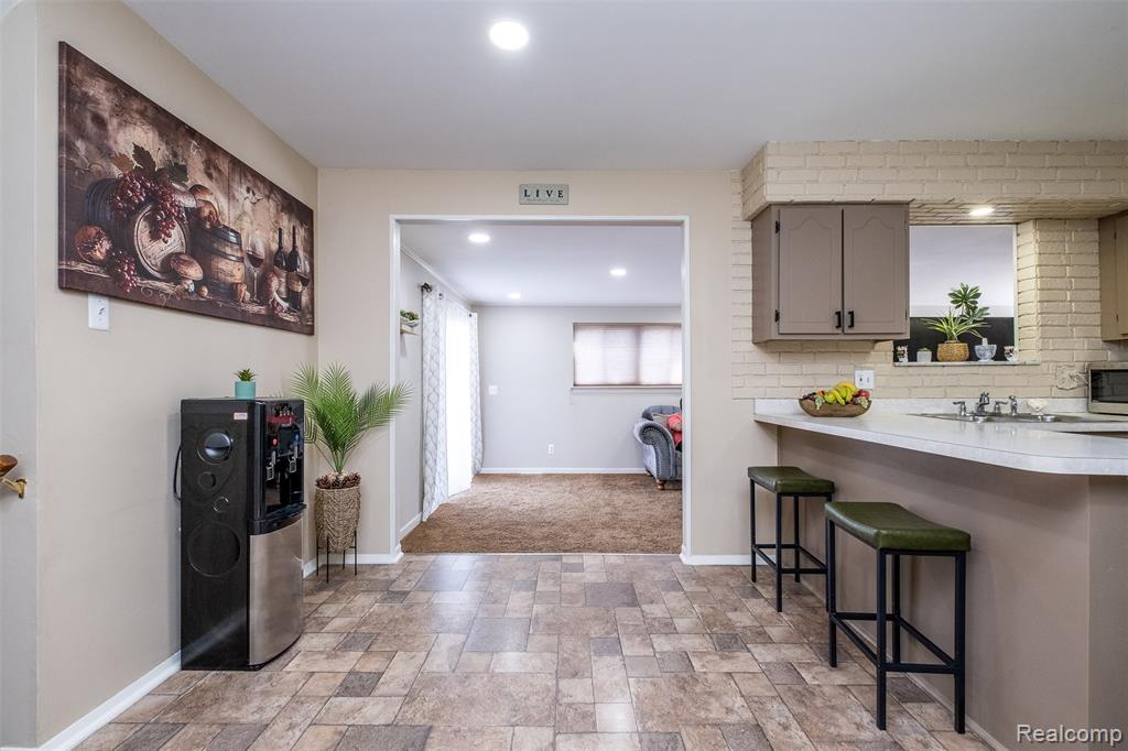 39856 Parklawn Drive, Sterling Heights, MI 48313 — Photo 10