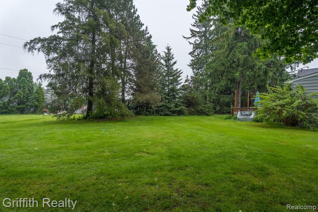 13557 Dunham Road, Hartland, MI 48353 — Photo 29