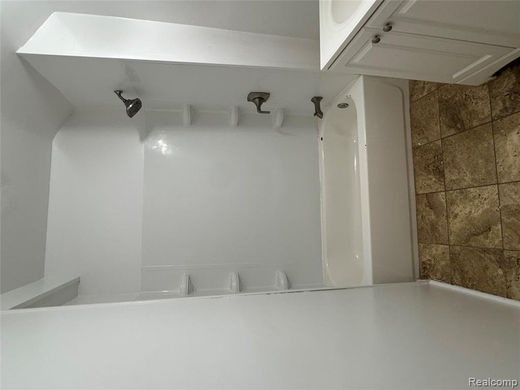 15760 Monte Vista Unit #2 Street, Detroit, MI 48238 — Photo 11