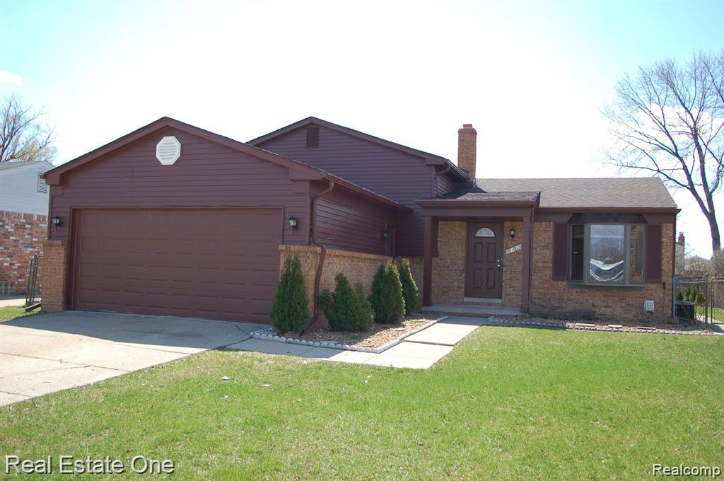 5102 Franklin Park Drive, Sterling Heights, MI 48310 — front exterior