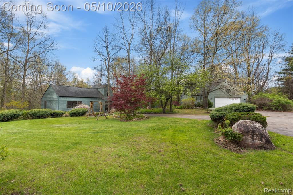 497 Lake George Road, Oakland, MI — Photo 2