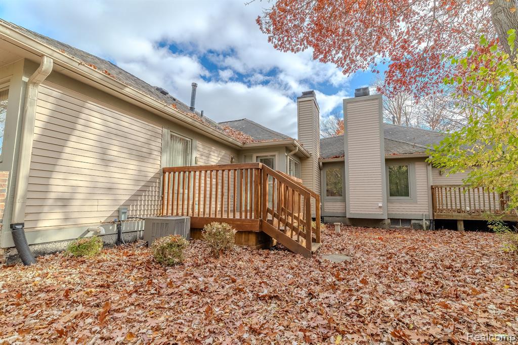 21429 ARCHWOOD Circle, 21, Farmington Hills, MI 48336 — Photo 27