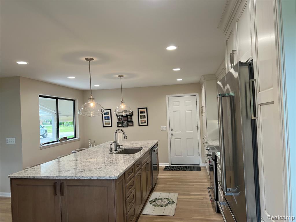5250 Bronco Drive, Clarkston, MI — Photo 9