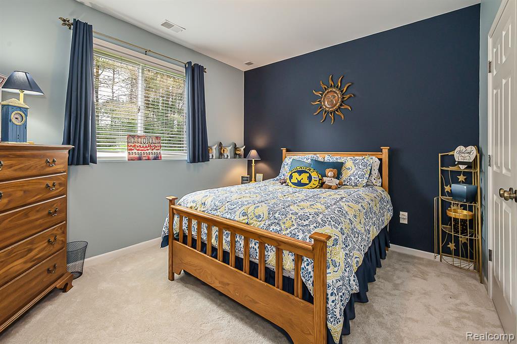 9730 TIOGA Trail N, Pinckney, MI 48169 — Photo 33