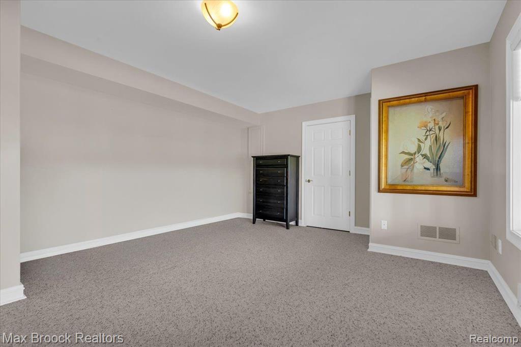 6462 W OAKS Drive, West Bloomfield, MI 48324 — Photo 45