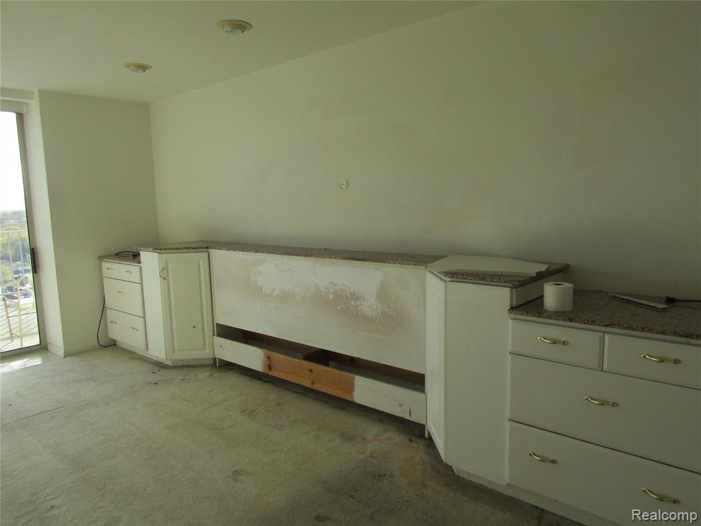 15801 Providence Drive, 10C, Southfield, MI 48075 — Photo 14