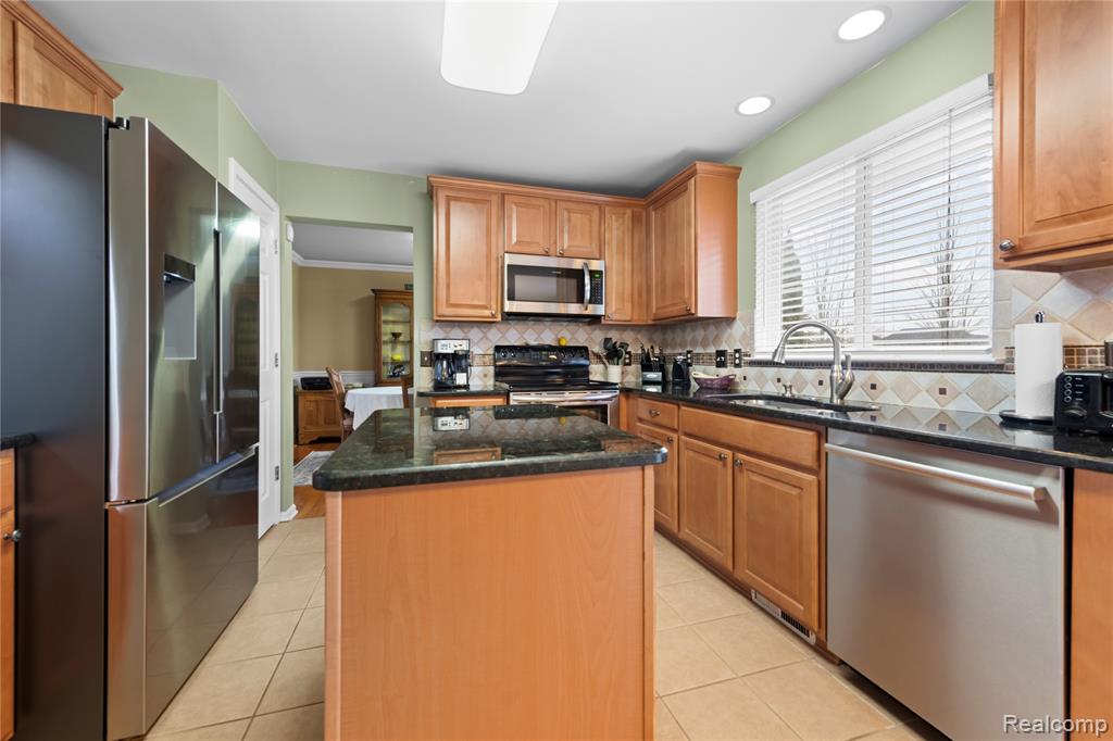 56543 Hastings Drive, Macomb, MI 48042 — Photo 17