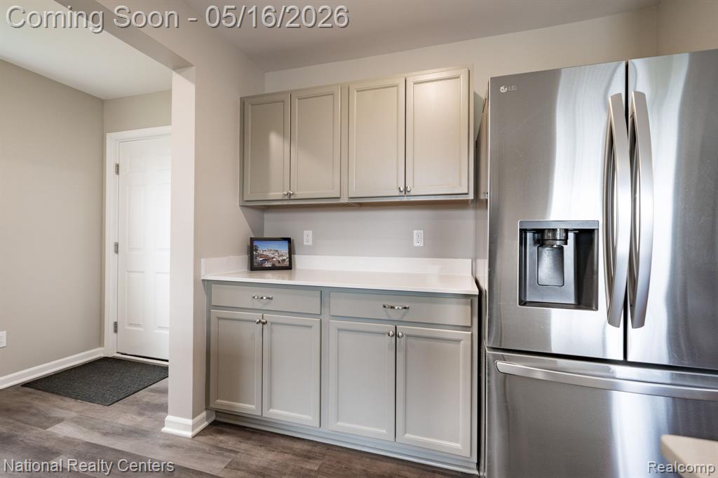257 Sandhill Court, White Lake, MI — Photo 13