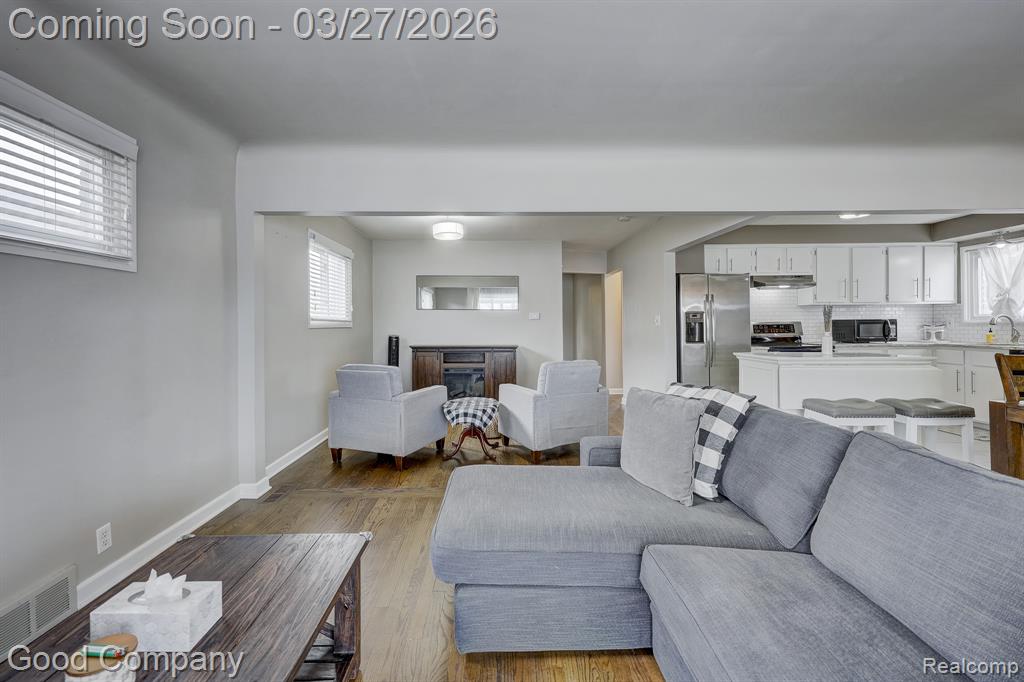 503 W Elmwood Avenue, Clawson, MI — Photo 7
