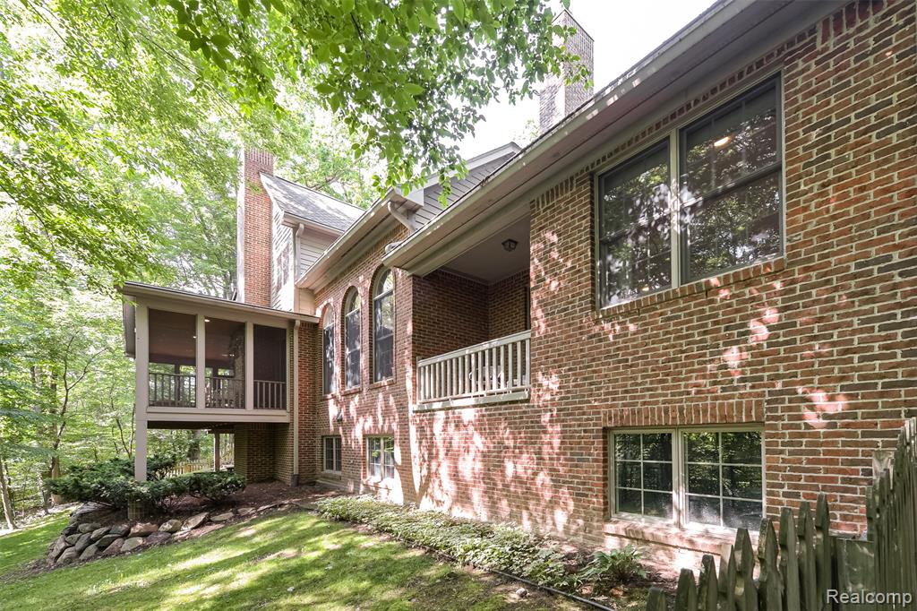 3376 Oak Park Drive, Saline, MI 48176 — Photo 10