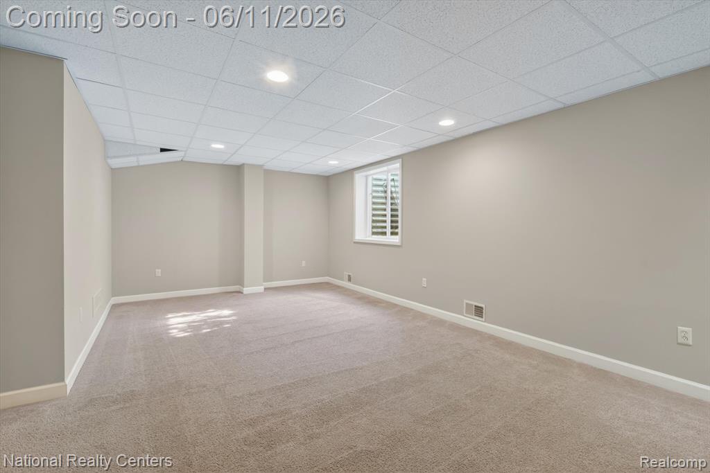 27412 Victoria Road, Novi, MI — Photo 40