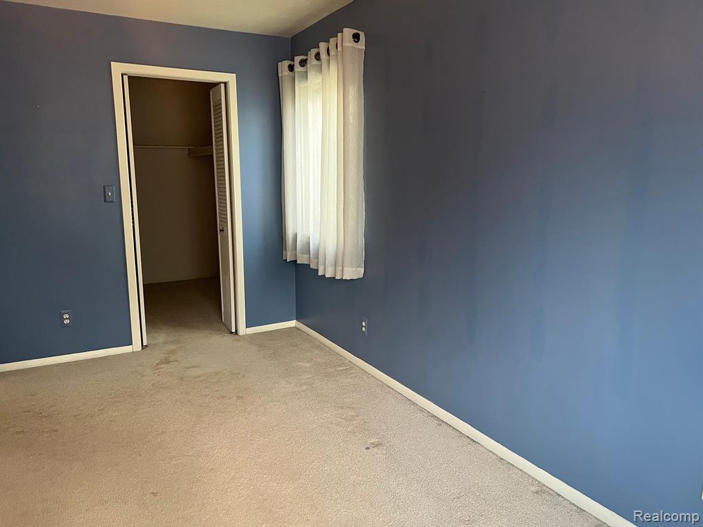 7547 MANOR Circle, 201, Westland, MI — Photo 10