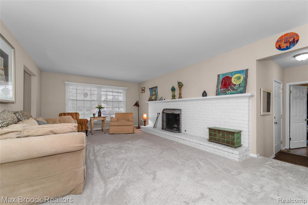 7118 Cathedral Drive, Bloomfield Hills, MI 48301 — Photo 16