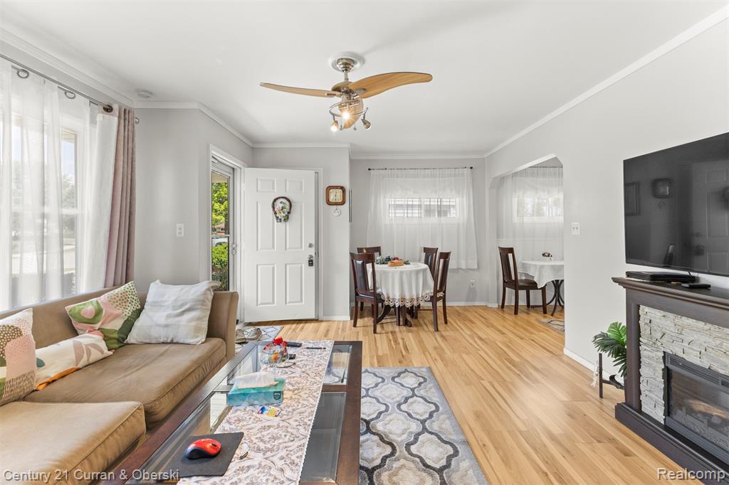 420 Lytle Place, Garden City, MI — Photo 6