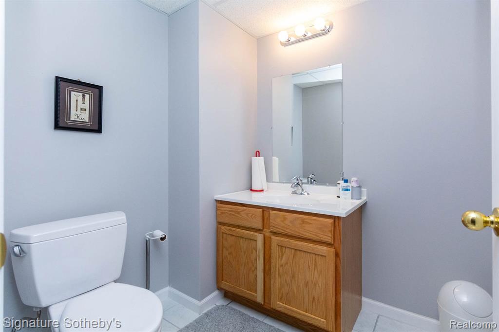 5396 Fairway Court, West Bloomfield, MI 48323 — Photo 36